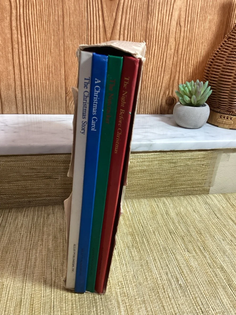 Vintage 1989 Favorite Christmas Classics Treasury Collection 4Pop Up Books